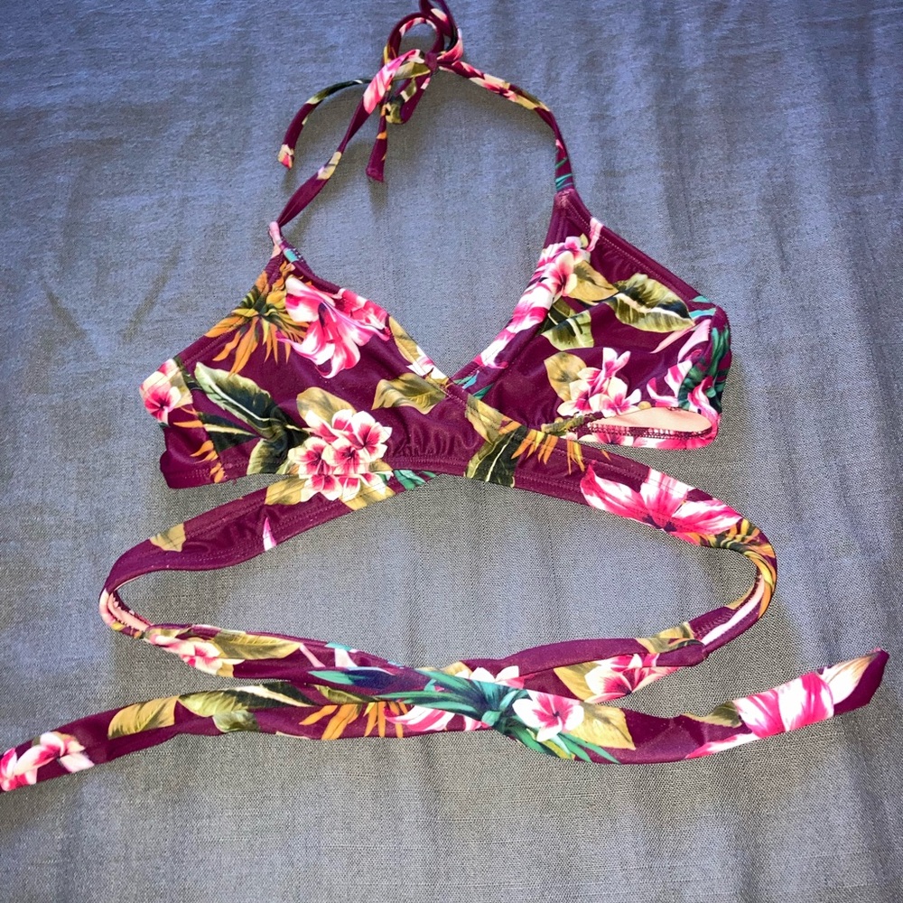 Shade & shore floral bikini top